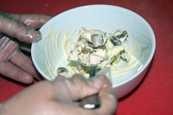 Мясная корзинка с белыми грибами